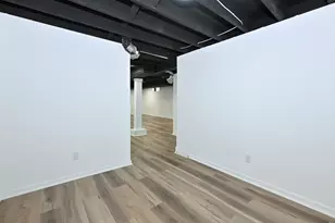4637 W Scranton Pl, Milwaukee, WI 53216 - Photo 36