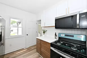 4637 W Scranton Pl, Milwaukee, WI 53216 - Photo 12