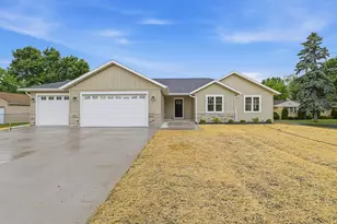 1150 Fond du Lac Ave, Fond du Lac, WI 54935 - Photo 1