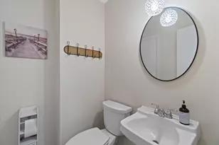 4201 W Cherrywood Ln, Brown Deer, WI 53209 - Photo 12