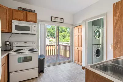 211  Caledonia St, La Crosse, WI 54603 - Photo 4