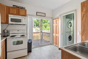 211 Caledonia St, La Crosse, WI 54603 - Photo 4