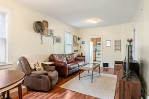 211 Caledonia St, La Crosse, WI 54603 - Photo 2