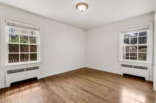 2036 N Lake Dr, Milwaukee, WI 53202 - Photo 12