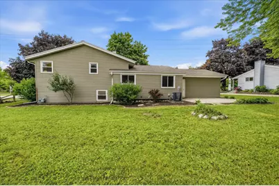 1620  1st Ave, Grafton, WI 53024 - Photo 28