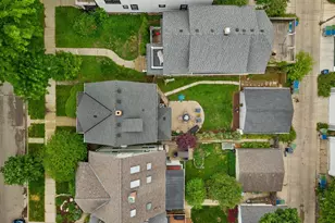 3331 N Bartlett Ave, Milwaukee, WI 53211 - Photo 28
