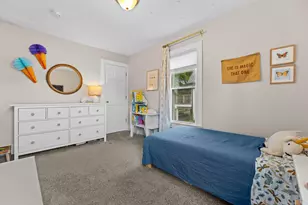 3331 N Bartlett Ave, Milwaukee, WI 53211 - Photo 18