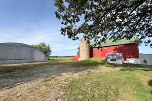 W12040 Sullivan Rd, Portland, WI 53594 - Photo 16
