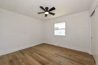 8481 N 52nd St, Brown Deer, WI 53223 - Photo 24