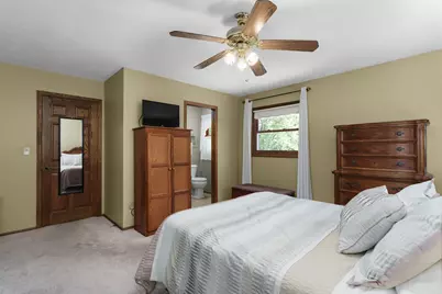 5600 S Kurtz Rd, Hales Corners, WI 53130 - Photo 32