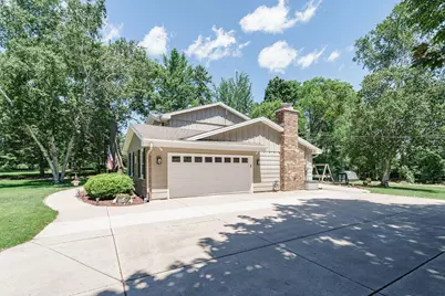 5600 S Kurtz Rd, Hales Corners, WI 53130 - Photo 44
