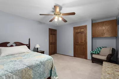 5600 S Kurtz Rd, Hales Corners, WI 53130 - Photo 24