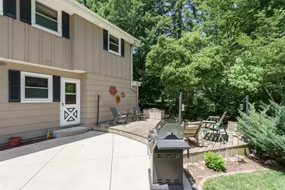 5600 S Kurtz Rd, Hales Corners, WI 53130 - Photo 48