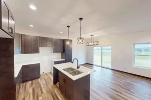 1222 Leo Dr, Holmen, WI 54636 - Photo 24