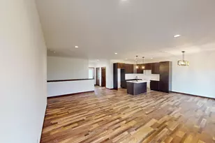 1222 Leo Dr, Holmen, WI 54636 - Photo 10