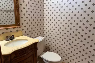 11039 W Fairlane Ave, Milwaukee, WI 53224 - Photo 18
