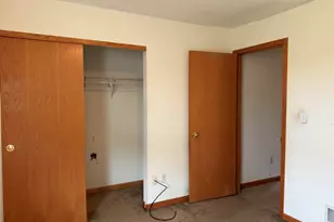 11039 W Fairlane Ave, Milwaukee, WI 53224 - Photo 14