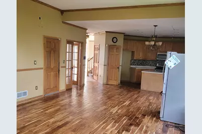 11039 W Fairlane Ave, Milwaukee, WI 53224 - Photo 4