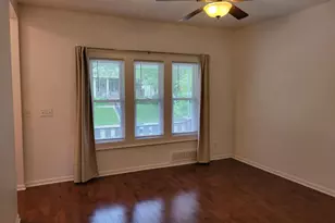 2810 S Lenox St, Milwaukee, WI 53207 - Photo 10