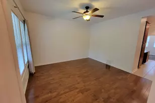 2810 S Lenox St, Milwaukee, WI 53207 - Photo 8