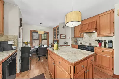 3290 N 44th St, Milwaukee, WI 53216 - Photo 10