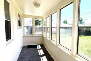 2401 W Plainfield Ave, Milwaukee, WI 53221 - Photo 14