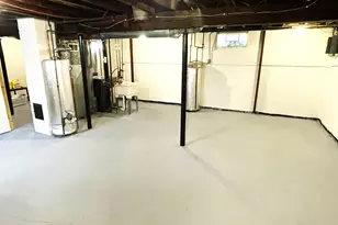 2401 W Plainfield Ave, Milwaukee, WI 53221 - Photo 28