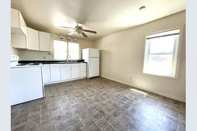 2401 W Plainfield Ave, Milwaukee, WI 53221 - Photo 18