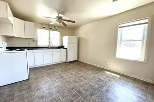 2401 W Plainfield Ave, Milwaukee, WI 53221 - Photo 18