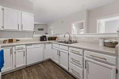 S77W19462  Lakewood Dr, Muskego, WI 53150 - Photo 12