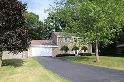 1400 S Ridgeway Rd, New Berlin, WI 53146 - Photo 2