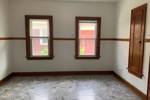 2867 N 37th St, Milwaukee, WI 53210 - Photo 16