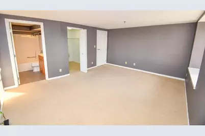 270 E Highland Ave #836, Milwaukee, WI 53202 - Photo 6