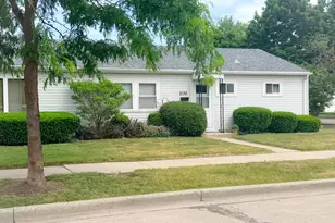 2130 W Howard Ave, Milwaukee, WI 53221 - Photo 2