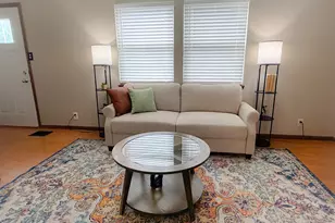 2130 W Howard Ave, Milwaukee, WI 53221 - Photo 10