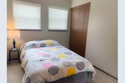 2130 W Howard Ave, Milwaukee, WI 53221 - Photo 18