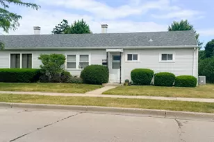 2130 W Howard Ave, Milwaukee, WI 53221 - Photo 1