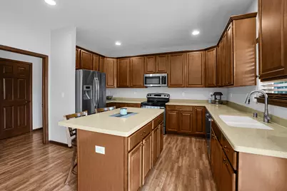 W348N5840  Snapdragon Ct, Oconomowoc, WI 53066 - Photo 12