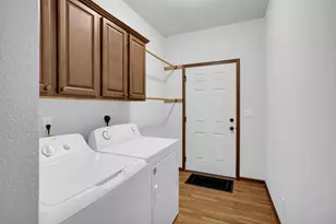 W348N5840 Snapdragon Ct, Oconomowoc, WI 53066 - Photo 20