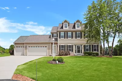 W348N5840  Snapdragon Ct, Oconomowoc, WI 53066 - Photo 1