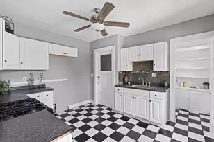 1501 S 62nd St, West Allis, WI 53214 - Photo 6