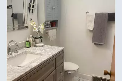 6650 W Clovernook Ct, Milwaukee, WI 53223 - Photo 22
