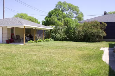 6650 W Clovernook Ct, Milwaukee, WI 53223 - Photo 30