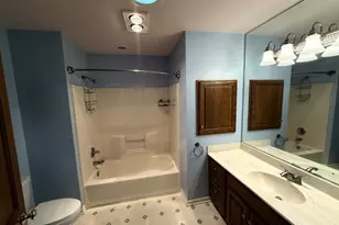 6429 N Sunny Point Rd, Glendale, WI 53217 - Photo 20