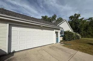 6429 N Sunny Point Rd, Glendale, WI 53217 - Photo 30