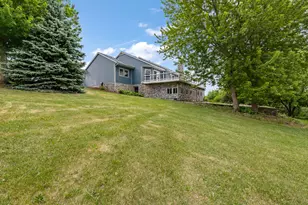 8151 Midland Dr, Wayne, WI 53002 - Photo 14
