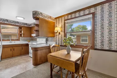 935  Virginia St, Racine, WI 53405 - Photo 8