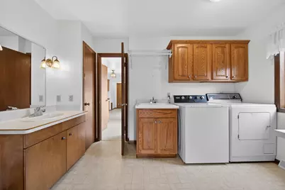 3801 S 14th St, Sheboygan, WI 53081 - Photo 14