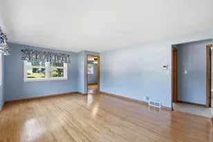 907 High St, West Bend, WI 53090 - Photo 8