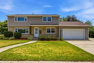 907 High St, West Bend, WI 53090 - Photo 2